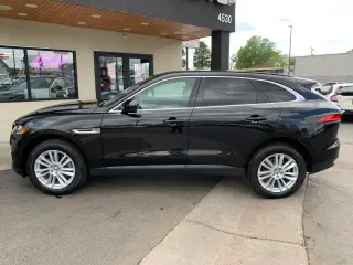 2017 JAGUAR F-PACE