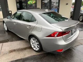 2015 LEXUS IS