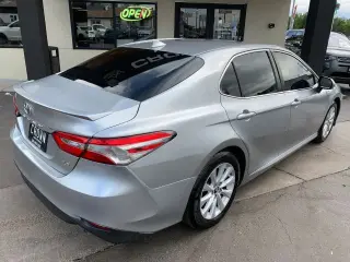 2019 TOYOTA CAMRY