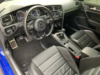 2016 VOLKSWAGEN GOLF R