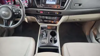 2018 Kia Sedona L