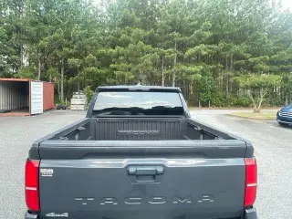 Toyota Tacoma 2025 4x4 SR5 4dr Double Cab 5.0 ft SB