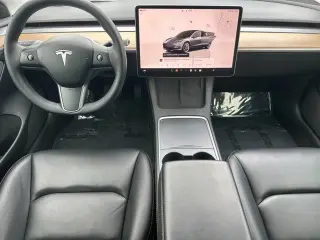 Tesla Model 3 2023 4dr Sedan
