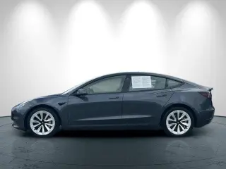 Tesla Model 3 2023 4dr Sedan