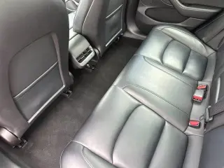 Tesla Model 3 2023 4dr Sedan