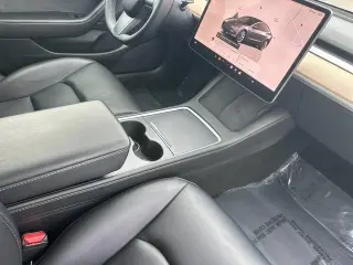 Tesla Model 3 2023 4dr Sedan