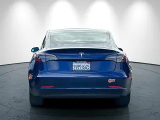 Tesla Model 3 2019 Mid Range 4dr Fastback