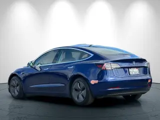 Tesla Model 3 2019 Mid Range 4dr Fastback