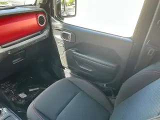 Jeep Wrangler 2023 4x4 Rubicon 2dr SUV