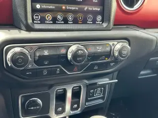 Jeep Wrangler 2023 4x4 Rubicon 2dr SUV