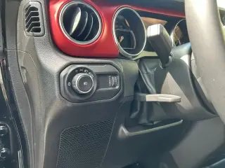 Jeep Wrangler 2023 4x4 Rubicon 2dr SUV