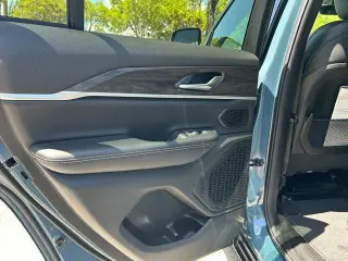 Jeep Grand Cherokee 2026 4x2 Limited 4dr SUV