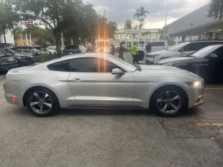 Ford Mustang 2016 V6 2dr Fastback