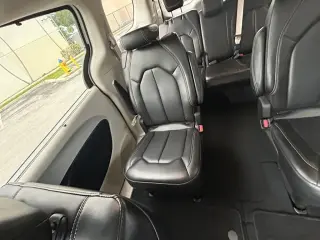 Chrysler Pacifica 2023 Touring L 4dr Mini-Van