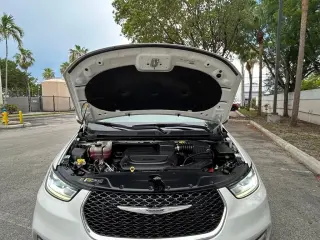 Chrysler Pacifica 2023 Touring L 4dr Mini-Van