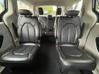 Chrysler Pacifica 2023 Touring L 4dr Mini-Van