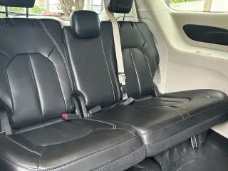 Chrysler Pacifica 2023 Touring L 4dr Mini-Van