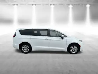 Chrysler Pacifica 2023 Touring L 4dr Mini-Van