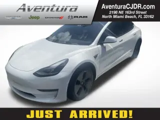 Tesla Model 3 2023 4dr Sedan