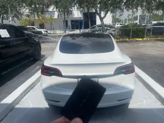 Tesla Model 3 2023 4dr Sedan