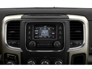 Ram 1500 Classic 2022 4x4 SLT 4dr Quad Cab 6.3 ft. SB Pickup
