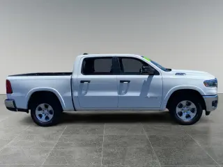 Ram 1500 2025 4x4 Big Horn 4dr Crew Cab 5.6 ft. SB Pickup