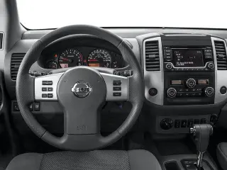 Nissan Frontier 2017 4x4 SV 4dr Crew Cab 6.1 ft. LB 5A
