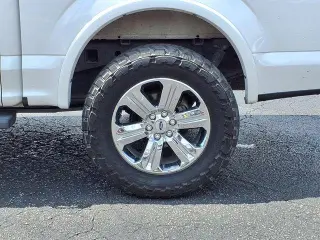 Ford F-150 2019 4x4 XLT 4dr SuperCrew 5.5 ft. SB