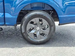 Ford F-150 2025 4x2 STX 4dr SuperCrew 5.5 ft. SB