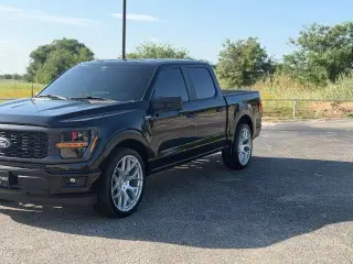 Ford F-150 2025 4x2 STX 4dr SuperCrew 5.5 ft. SB
