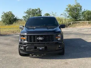 Ford F-150 2025 4x2 STX 4dr SuperCrew 5.5 ft. SB