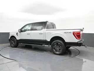 Ford F-150 2023 4x4 Platinum 4dr SuperCrew 5.5 ft. SB