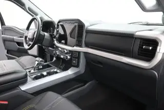 Ford F-150 2023 4x4 Platinum 4dr SuperCrew 5.5 ft. SB
