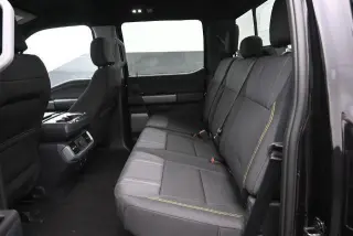Ford F-150 2023 4x4 Platinum 4dr SuperCrew 5.5 ft. SB