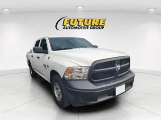 Ram 1500 Classic 2022 4x4 Tradesman 4dr Crew Cab 5.5 ft. SB Pickup