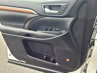 Toyota Highlander 2019 AWD Limited 4dr SUV