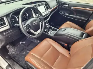 Toyota Highlander 2019 AWD Limited 4dr SUV