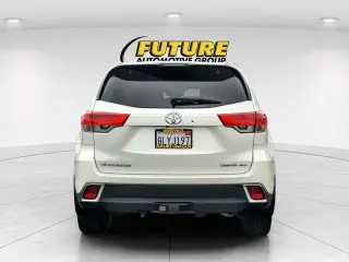 Toyota Highlander 2019 AWD Limited 4dr SUV