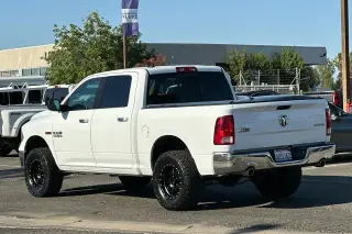 Ram 1500 2017 4x4 Lone Star 4dr Crew Cab 5.5 ft. SB Pickup