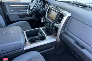 Ram 1500 2017 4x4 Lone Star 4dr Crew Cab 5.5 ft. SB Pickup