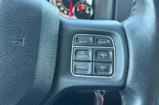 Ram 1500 2017 4x4 Lone Star 4dr Crew Cab 5.5 ft. SB Pickup