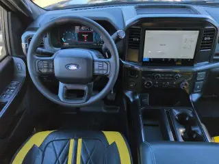 Ford F-150 2025 4x2 STX 4dr SuperCrew 5.5 ft. SB
