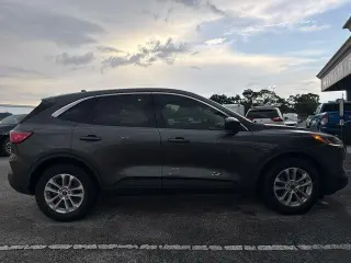 Ford Escape 2020 SE 4dr SUV