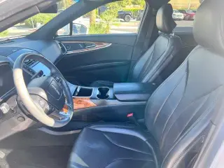 Lincoln Nautilus 2019 AWD Reserve 4dr SUV