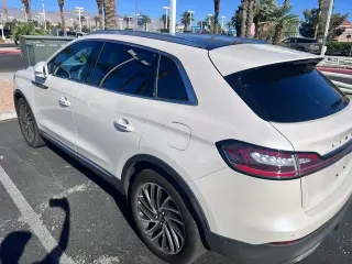 Lincoln Nautilus 2019 AWD Reserve 4dr SUV