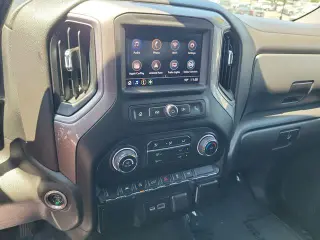 Chevrolet Silverado 1500 2023 4x2 Custom 4dr Crew Cab 5.8 ft. SB