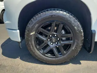 Chevrolet Silverado 1500 2023 4x2 Custom 4dr Crew Cab 5.8 ft. SB