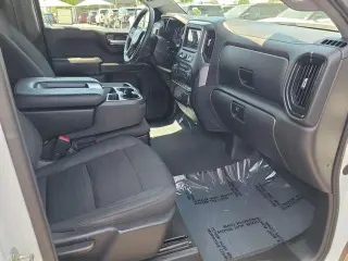 Chevrolet Silverado 1500 2023 4x2 Custom 4dr Crew Cab 5.8 ft. SB