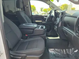 Chevrolet Silverado 1500 2023 4x2 Custom 4dr Crew Cab 5.8 ft. SB