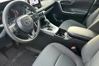 Toyota RAV4 2023 LE 4dr SUV